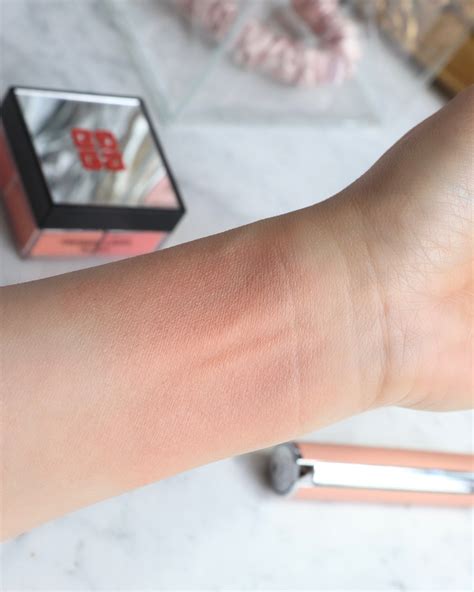 Givenchy Prisme Libre Blush Review & Swatches .